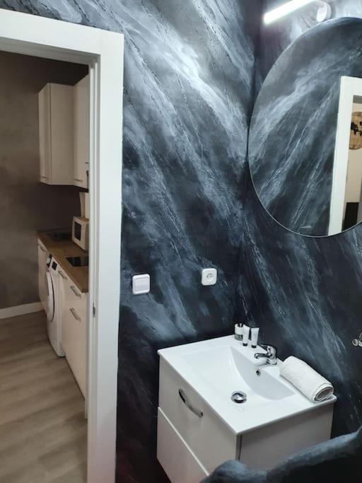 Apartamento En El Corazon De Madrid Kültér fotó